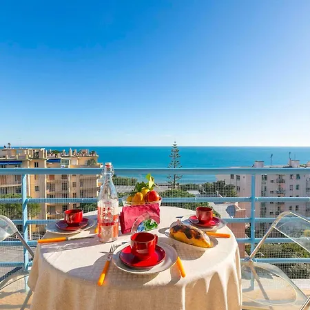 Sofy Ap Sea View & Private Parking - Happy סנרמו