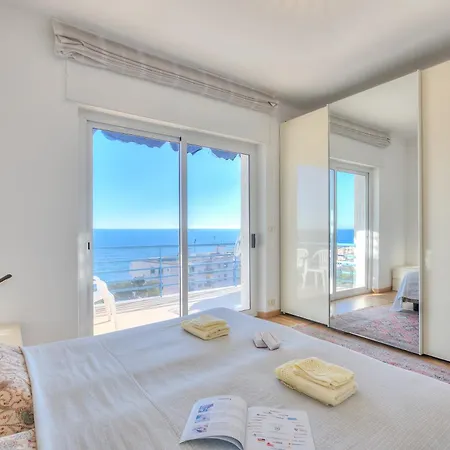 Sofy Ap Sea View & Private Parking - Happy דירה