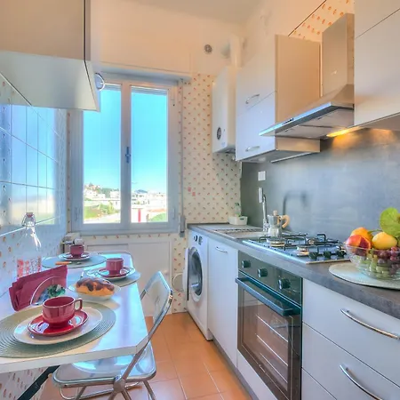 Sofy Ap Sea View & Private Parking - Happy سانريمو