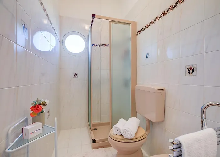 Sofy Ap Sea View & Private Parking - Happy Apartmán